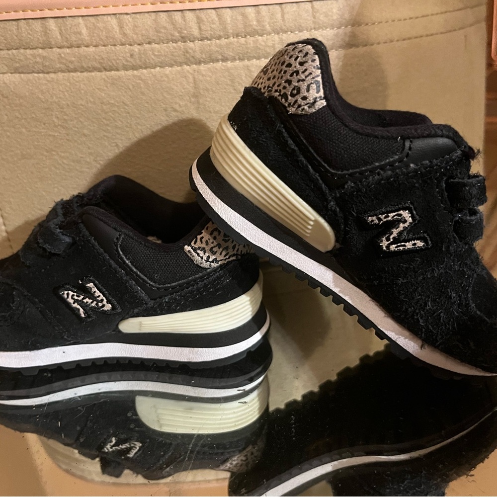 New Balance Black/Tan Leopard baby girl sneakers